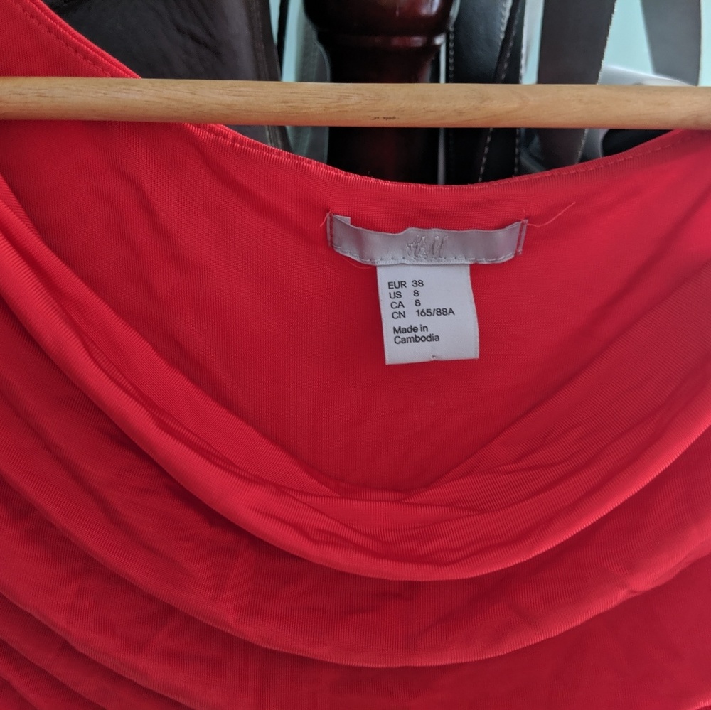 H&M Red Ruched Bodycon Dress - Picture 3 of 3